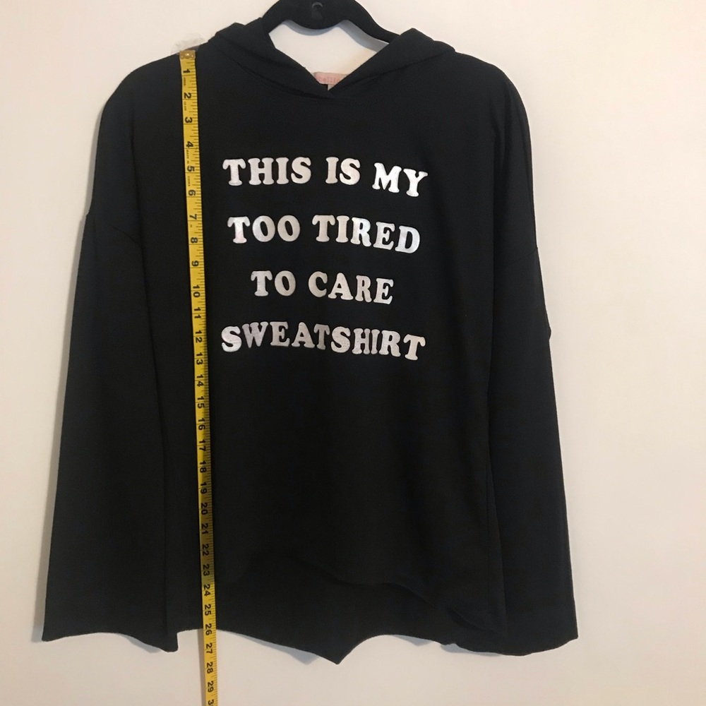 Rebellious One Sweatshirt (L) - Picture 4 of 11